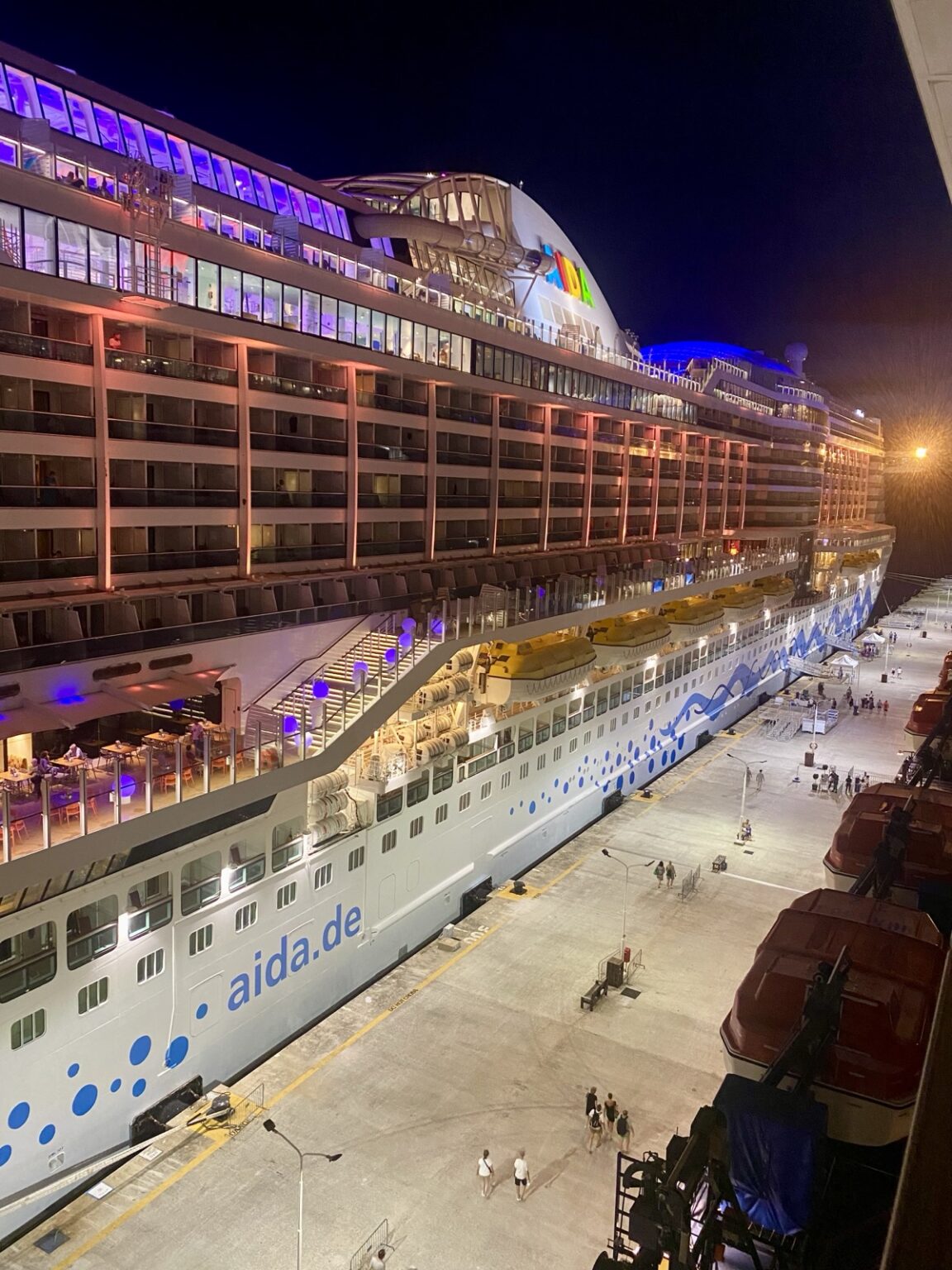 Aida am Hafen von St. Maarten