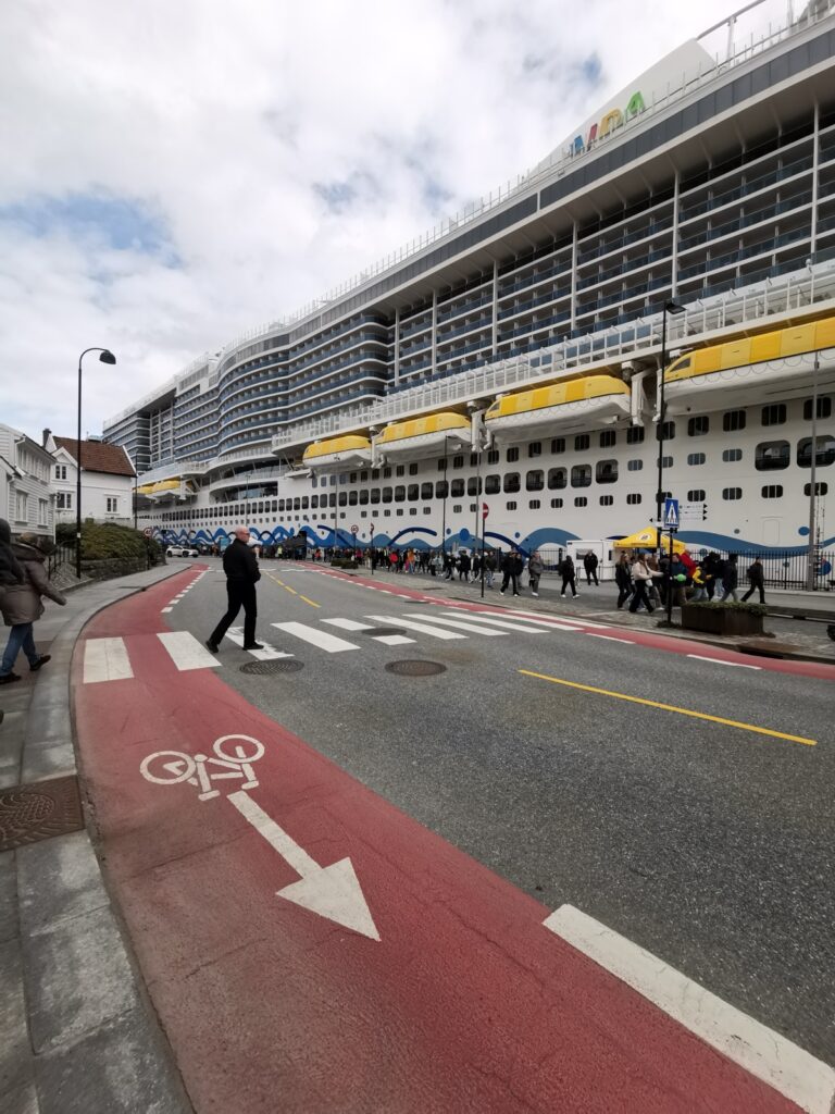 Aida am Hafen von Stavanger