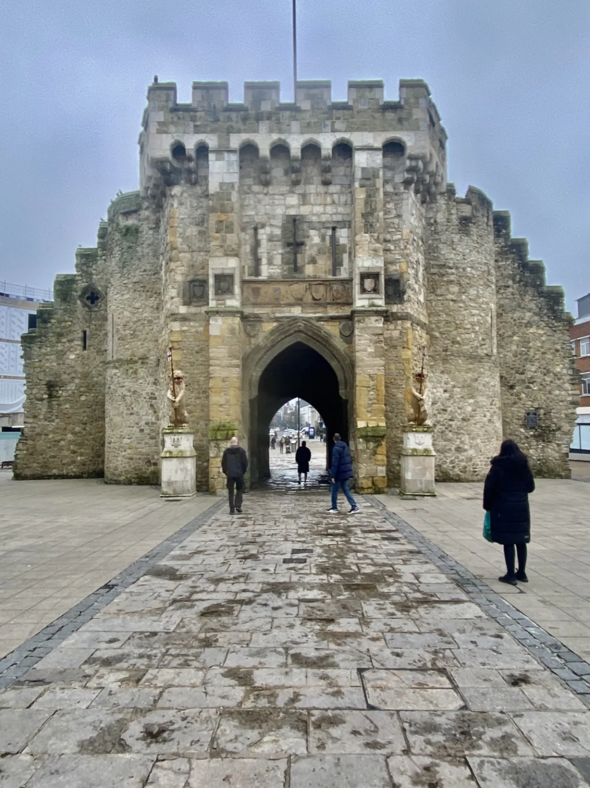 Historisches Stadttor Bargate in Southampton