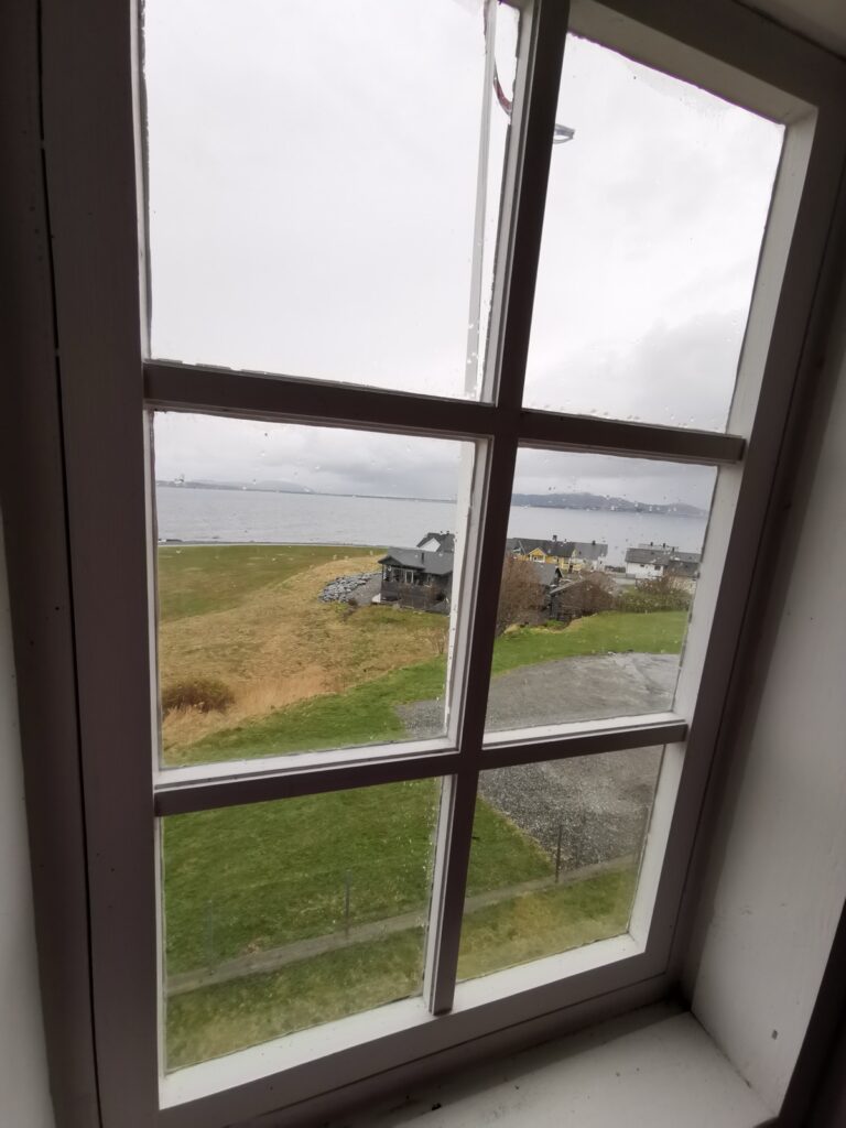 Fenster im Leuchtturm Alnes Fyr