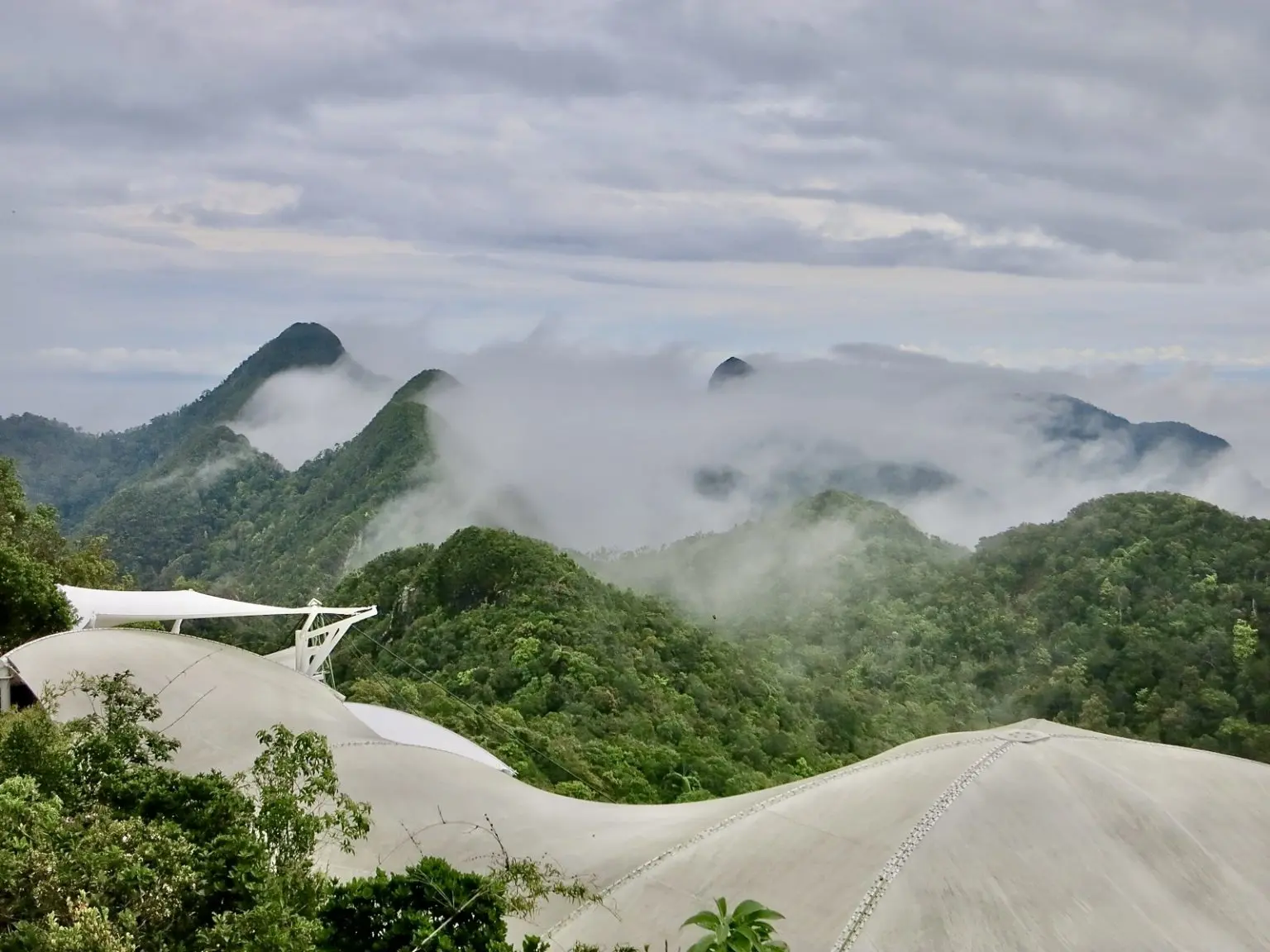Ausblick Langkawi SkyCab Middle Station