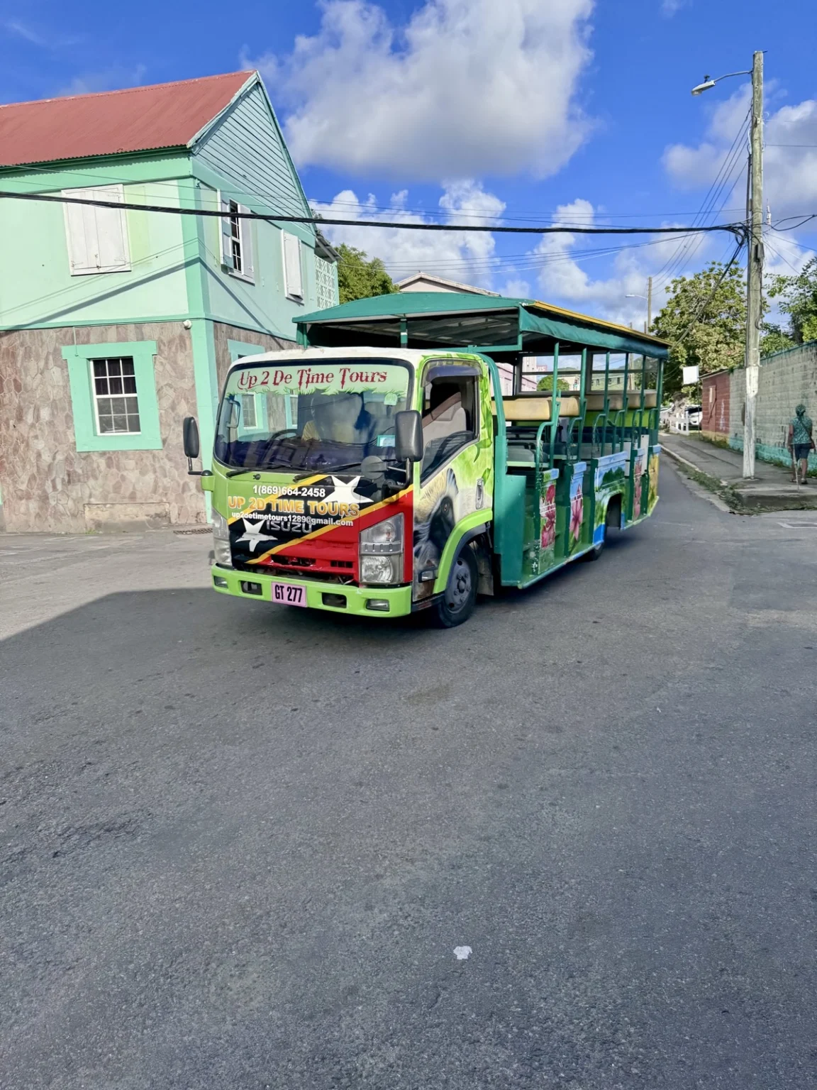 Bunter Taxibus in St. Kitts