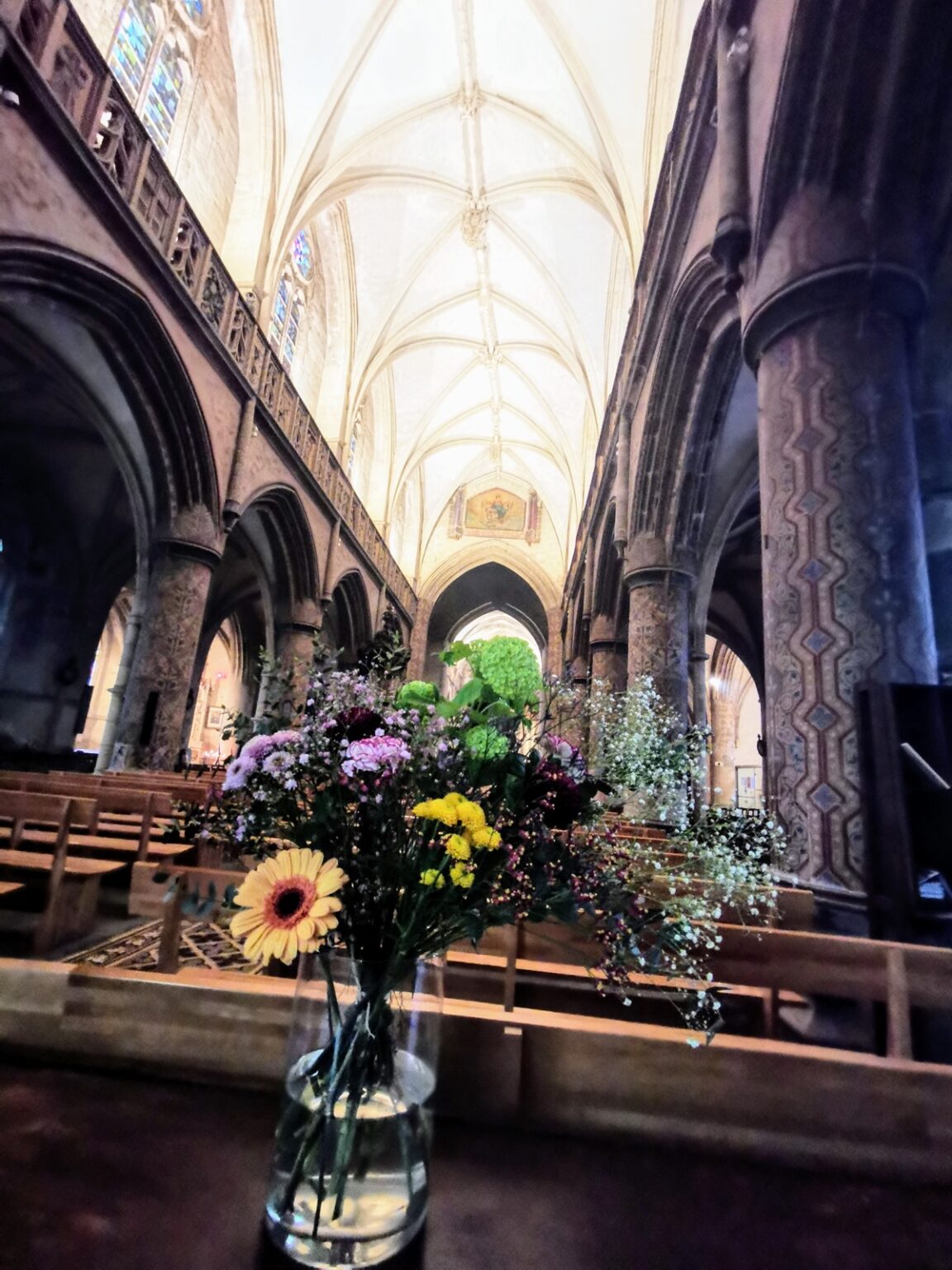 Basilika Sainte-Trinité von innen