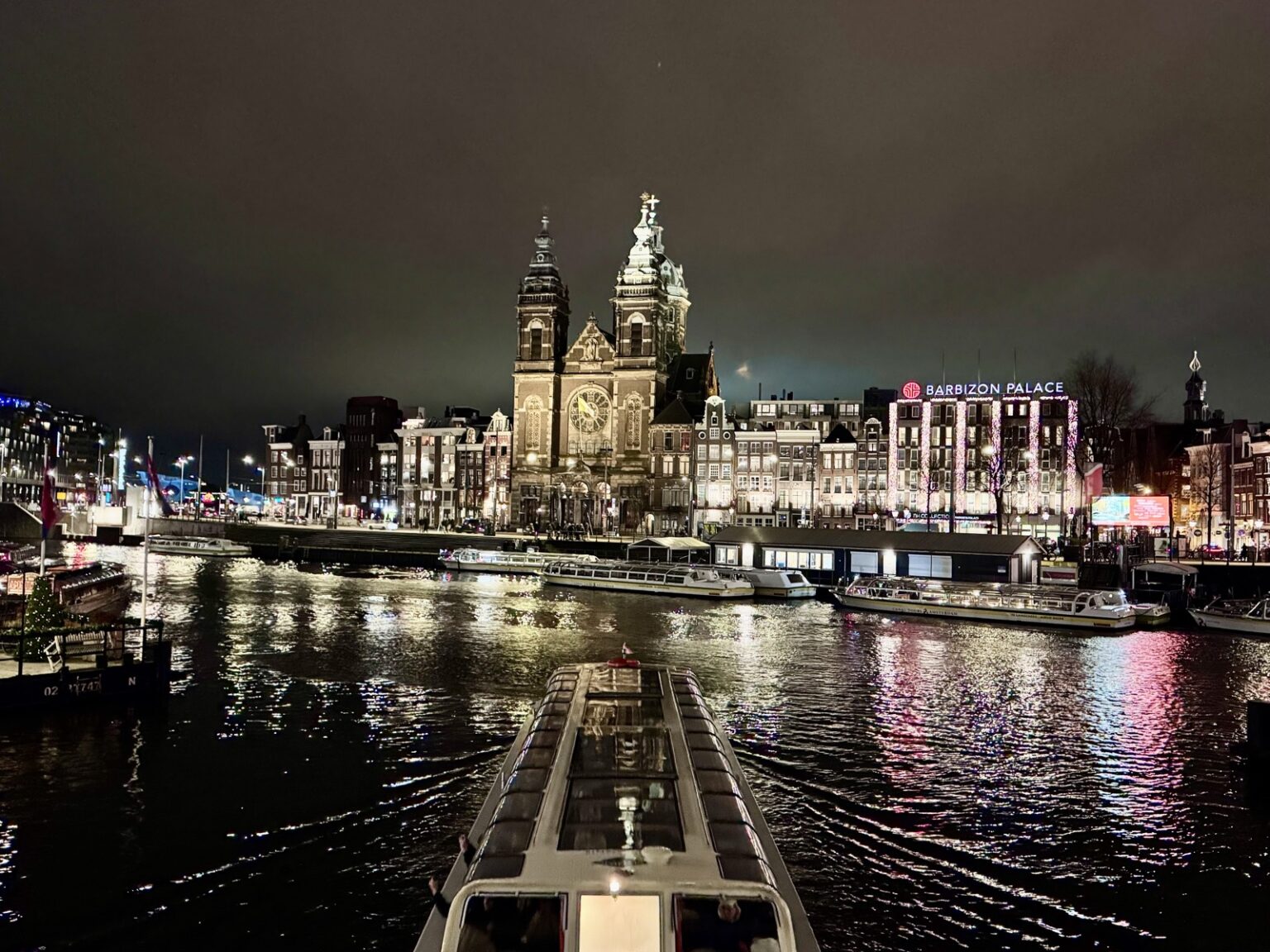 Grachtenfahrt im Lichterzauber in Amsterdam