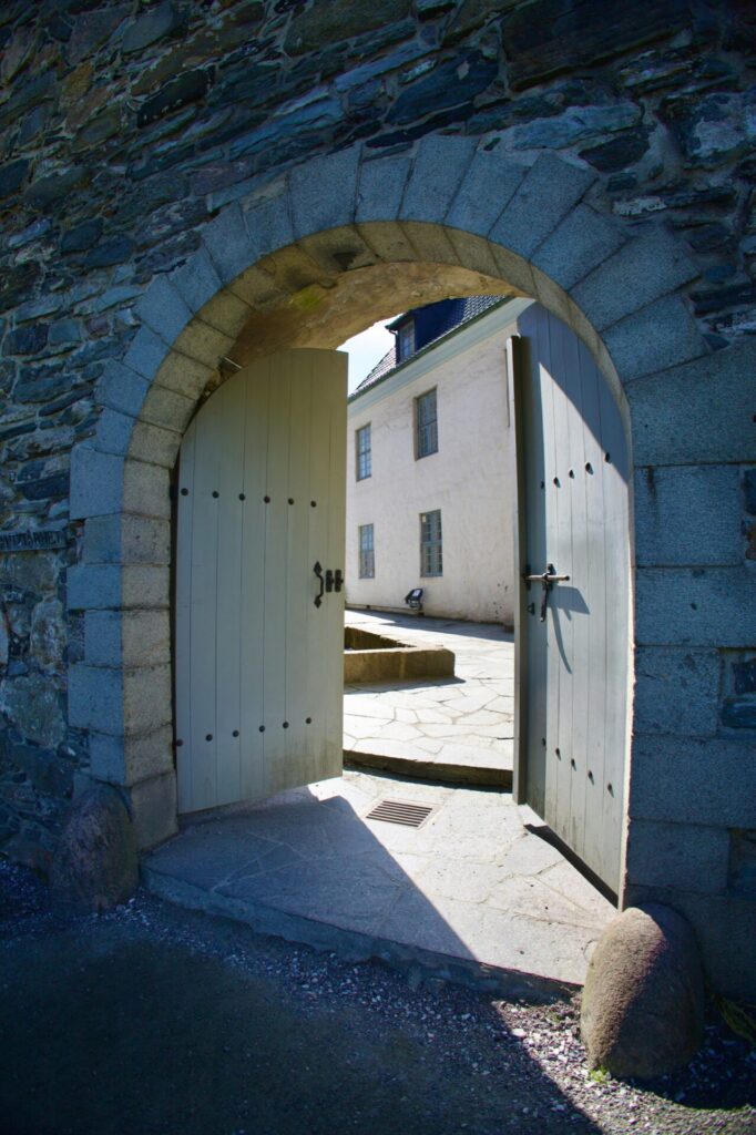 Torbogen Festung in Bergen
