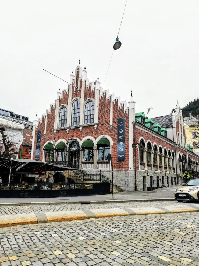 Historisches Haus Starbucks Bergen
