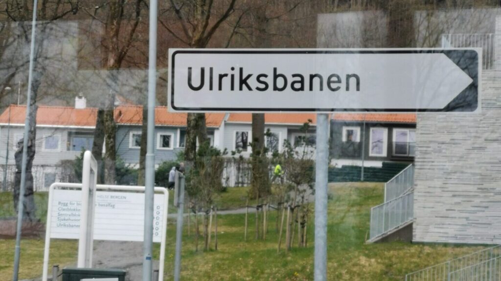 Schild UlrikenSchild Ulrikenbanen in Bergenbanen