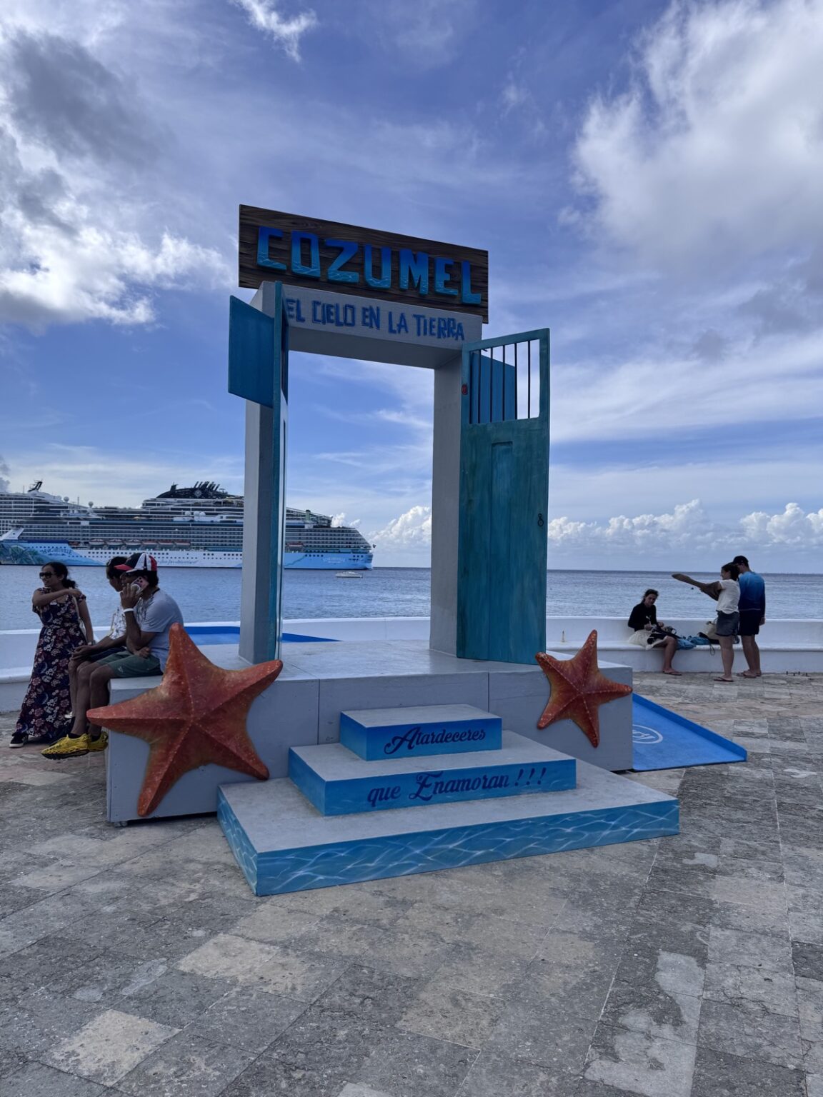 Blaue Tür Malecon Promenade San Miguel