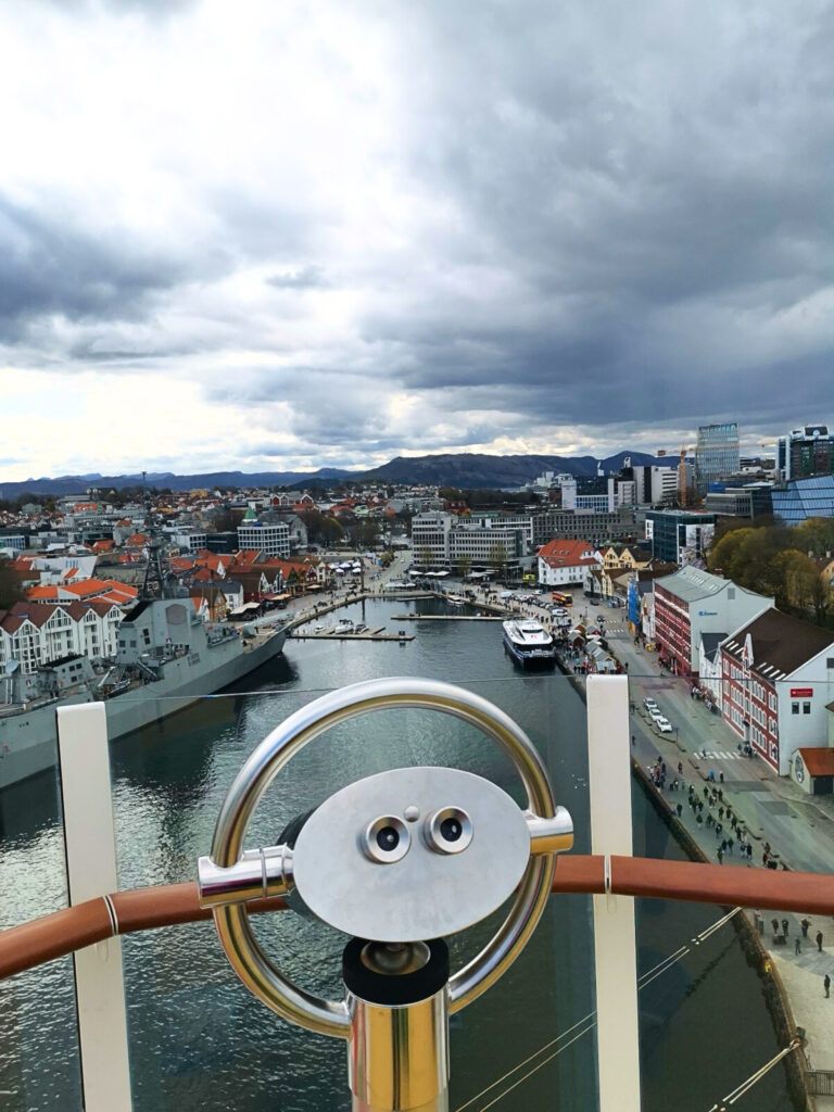 Blick auf Stavanger vom Kreuzfahrtschiff