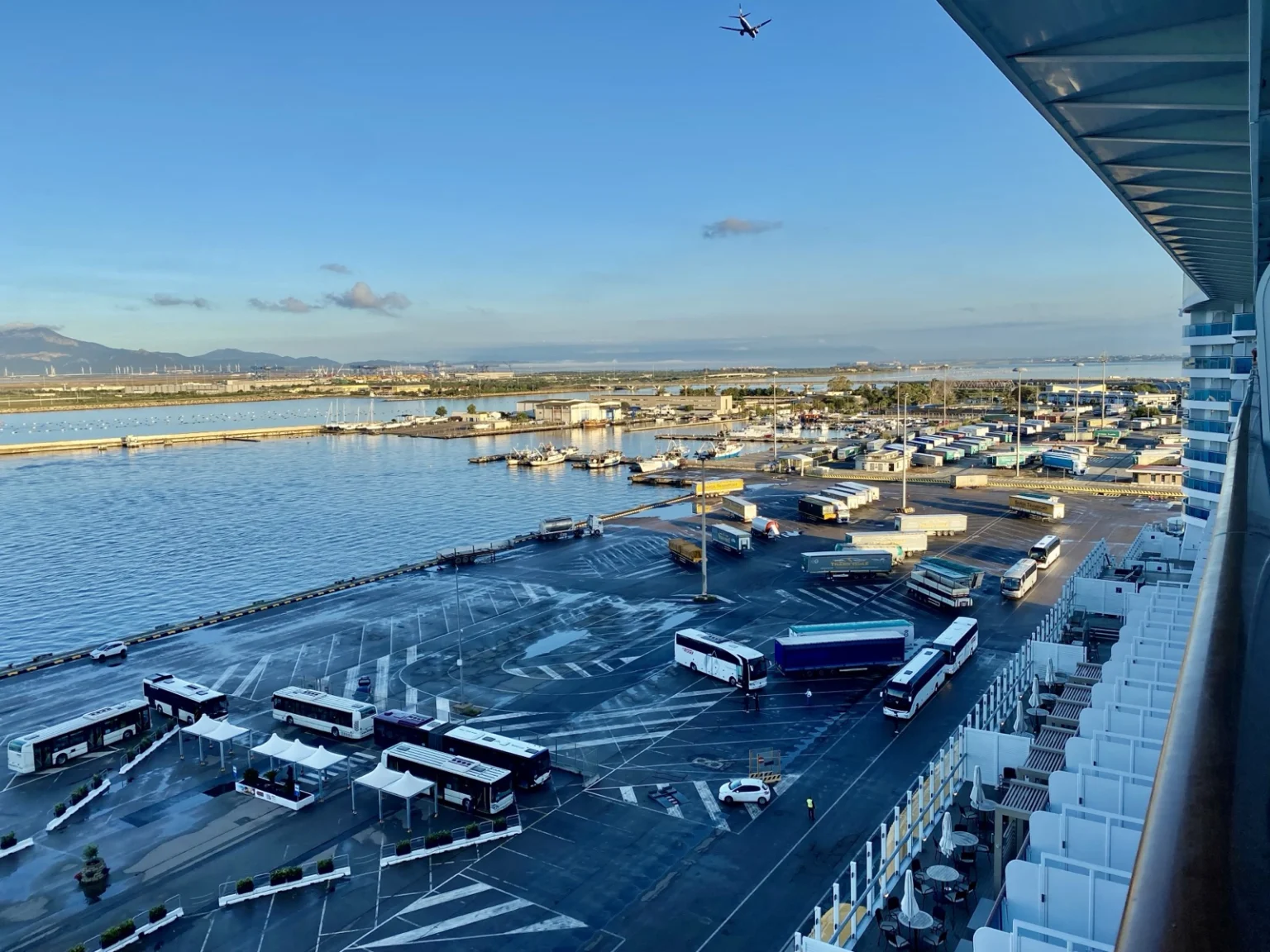 Blick auf den Hafen Cagliari