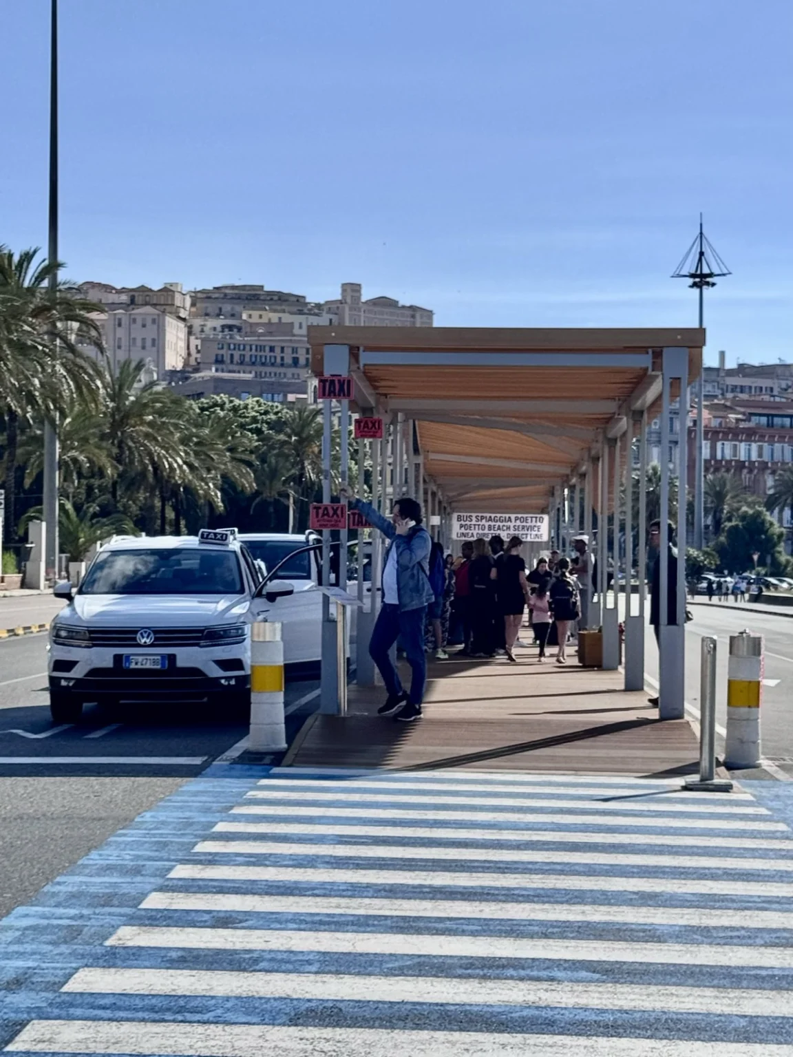 Taxis am Hafen Cagliari
