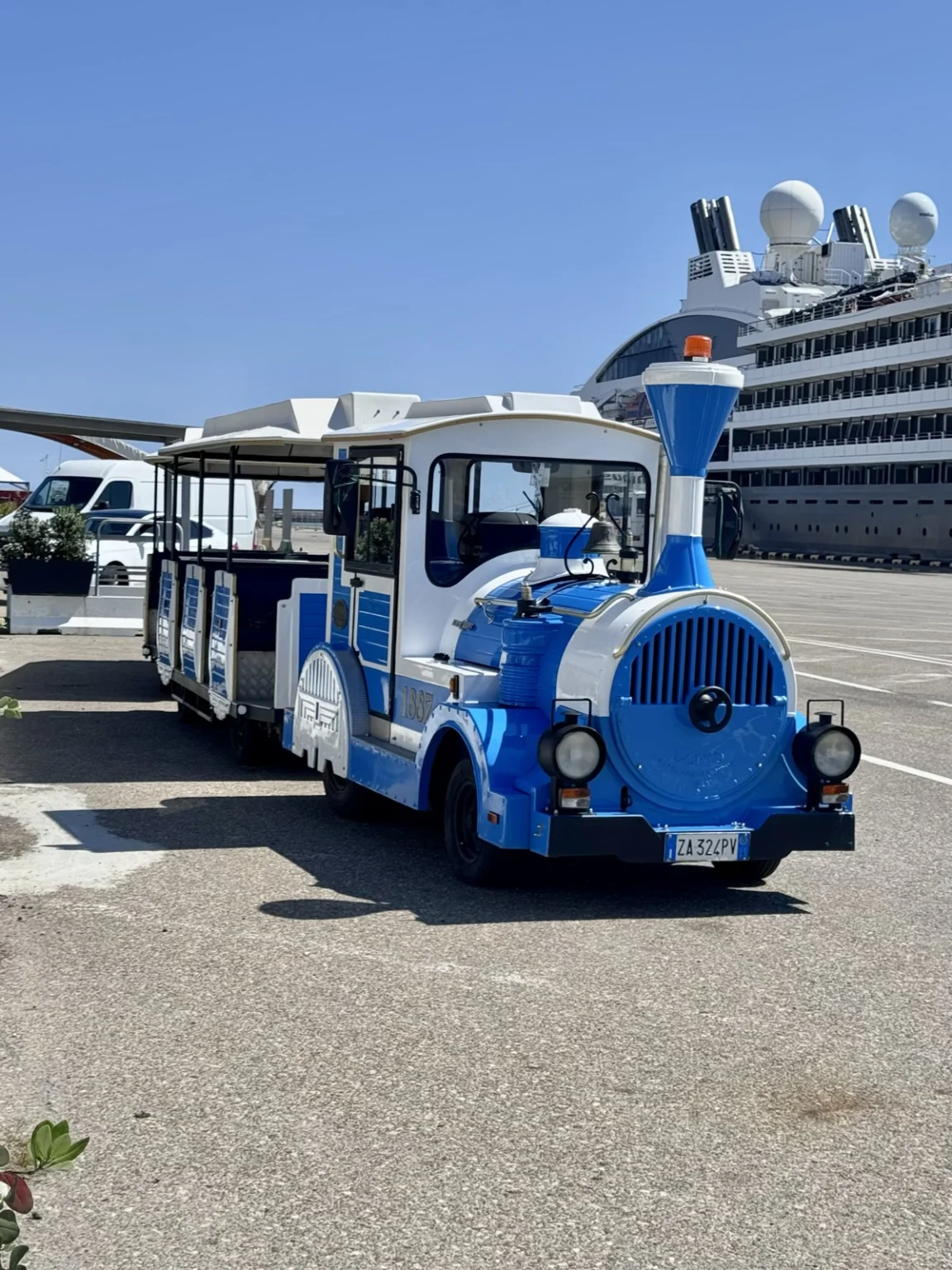 Bimmelbahn am Hafen Cagliari