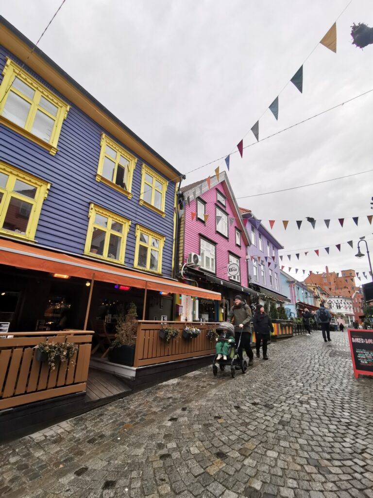 Øvre Holmegate bunte Straße in Stavanger