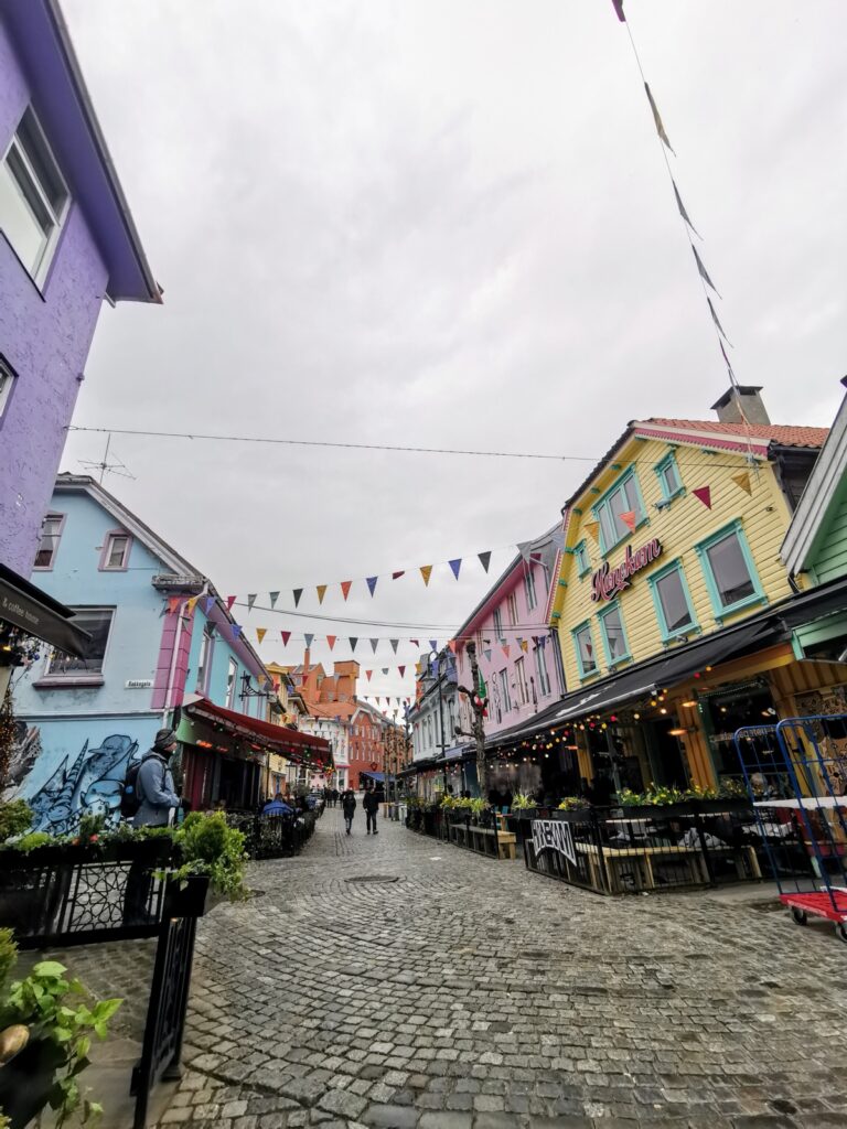 Øvre Holmegate bunte Straße in Stavanger