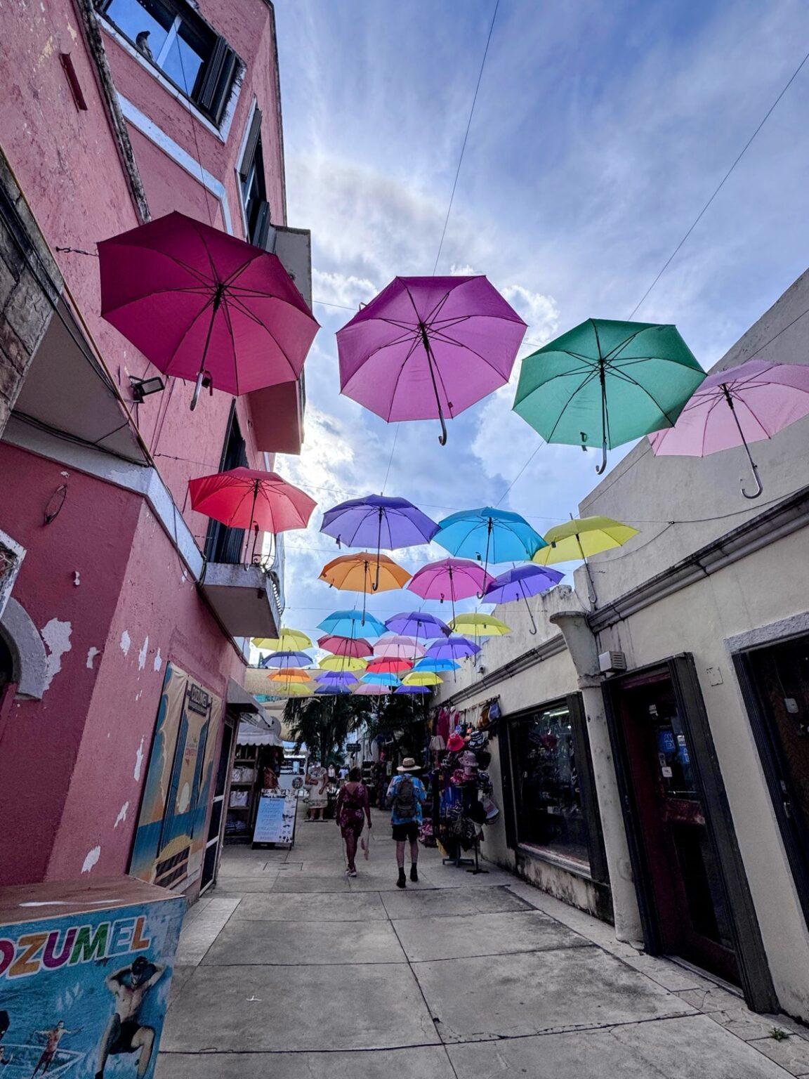 Bunte Einkaufsstrasse in San Miguel