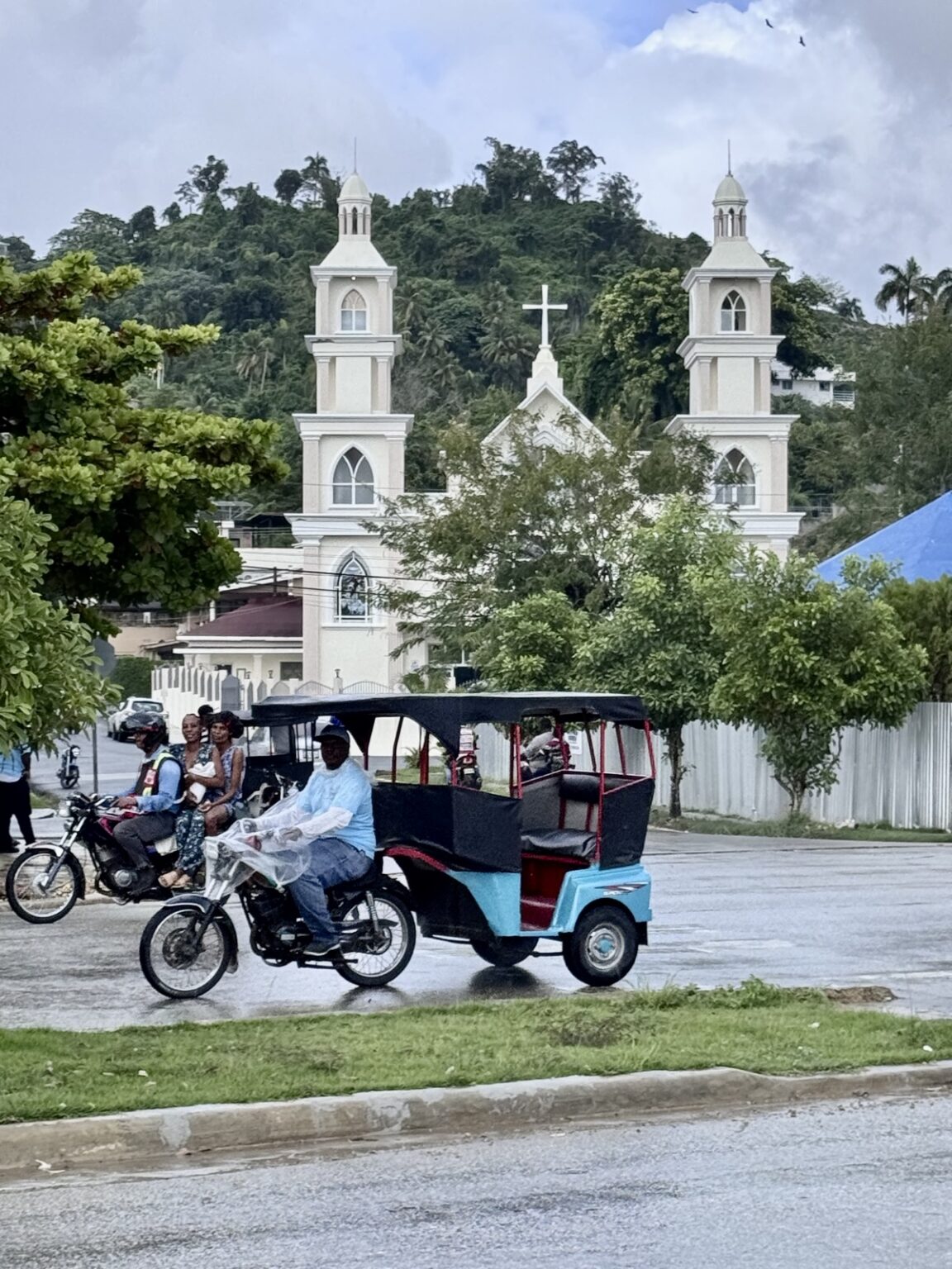 Santa Barbara Parish in Samana