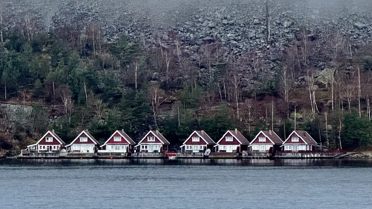 Bunte Häuser am Lysefjord