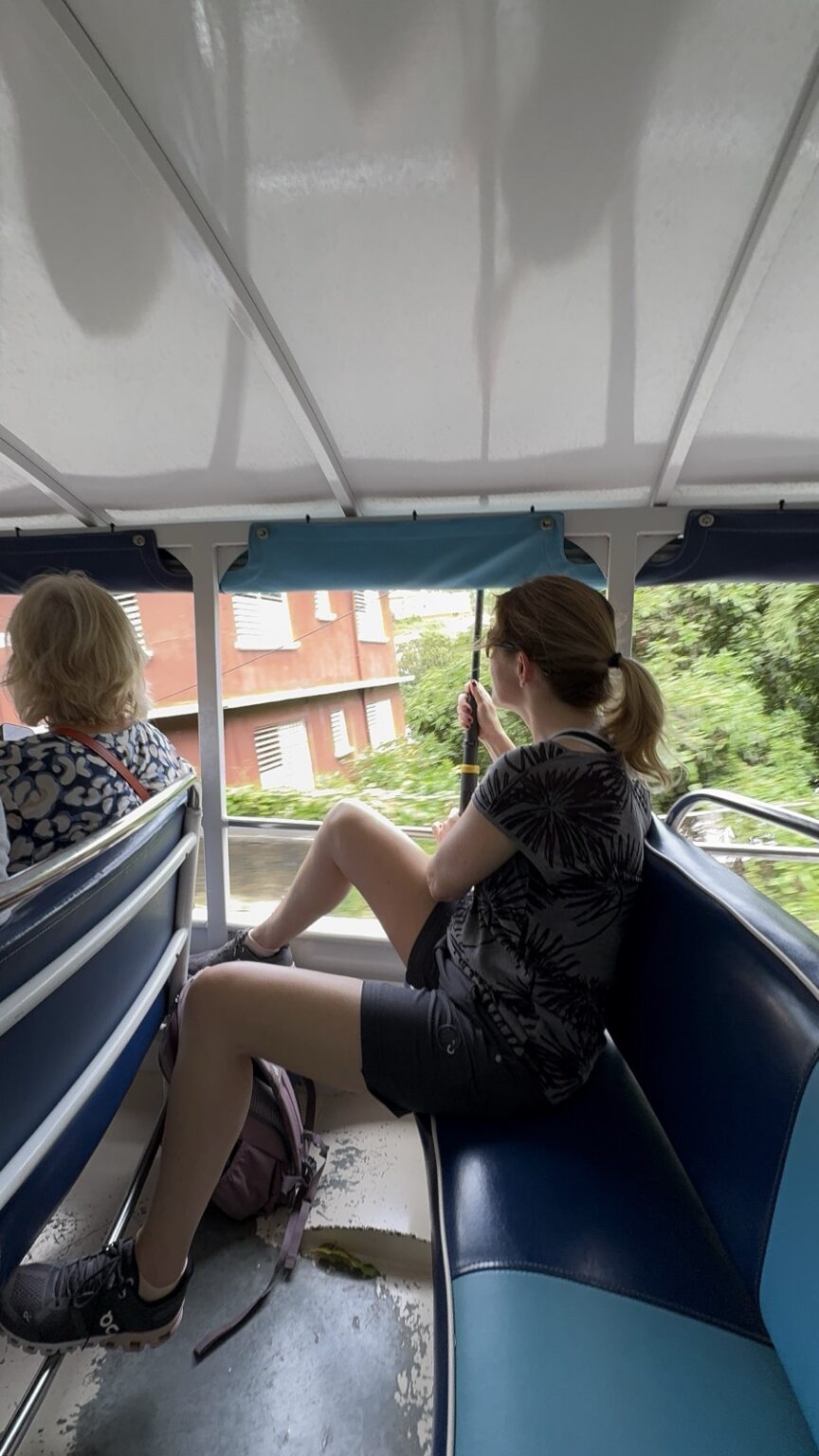 Ausflugsbus in St. Thomas