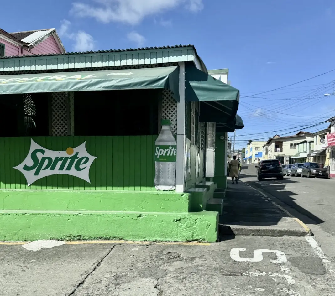 Grüner Sprite-Laden in St. Kitts