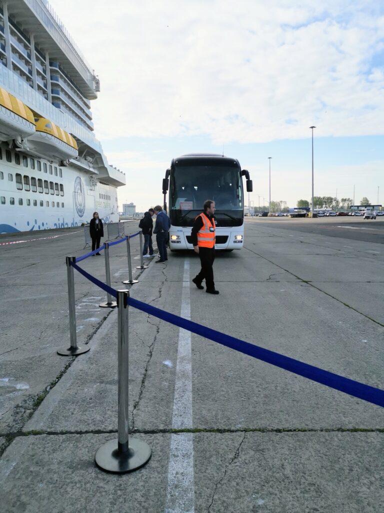 Shuttlebus am Hafen Zeebrügge