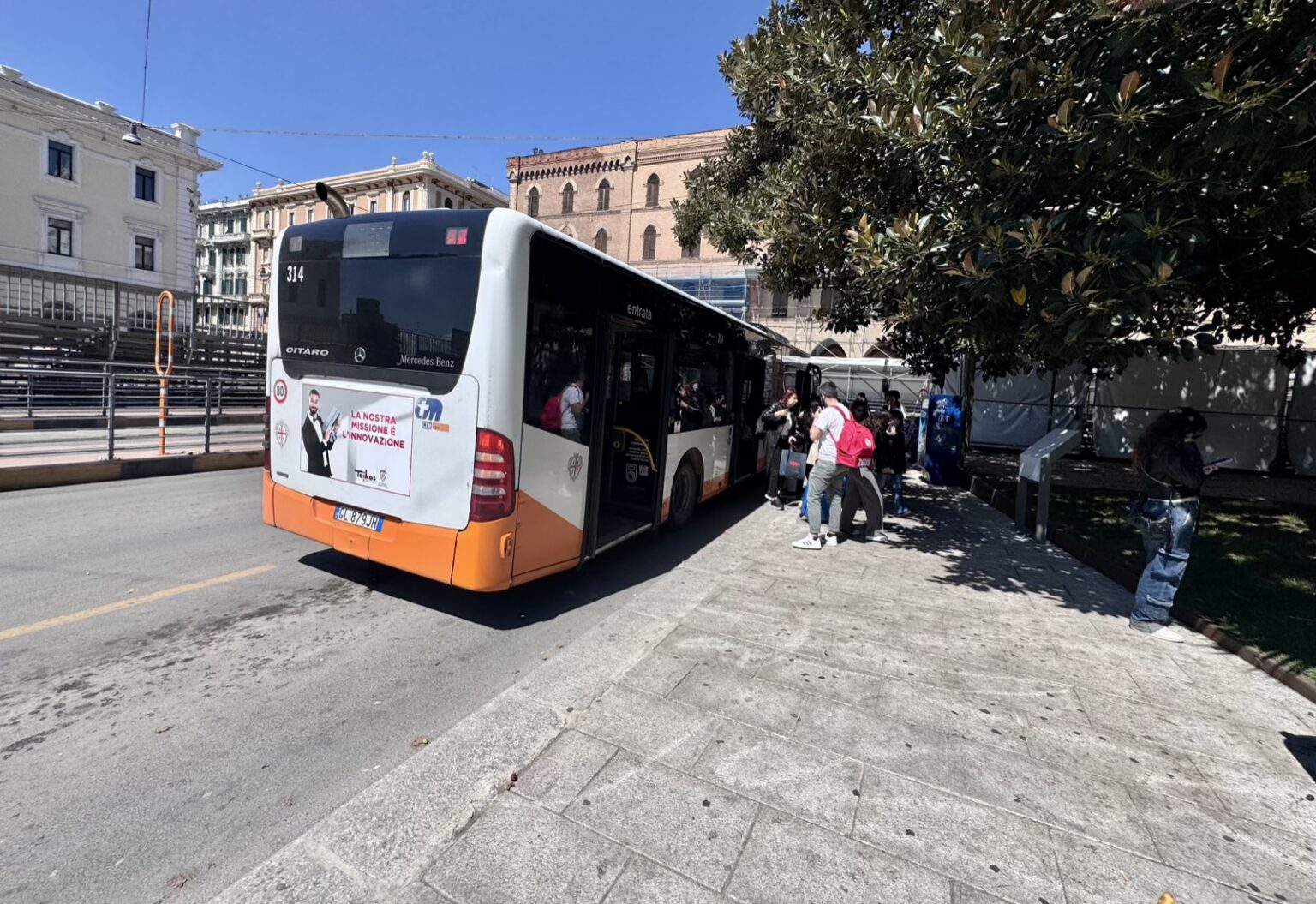 Öffentlicher Bus in Cagliari