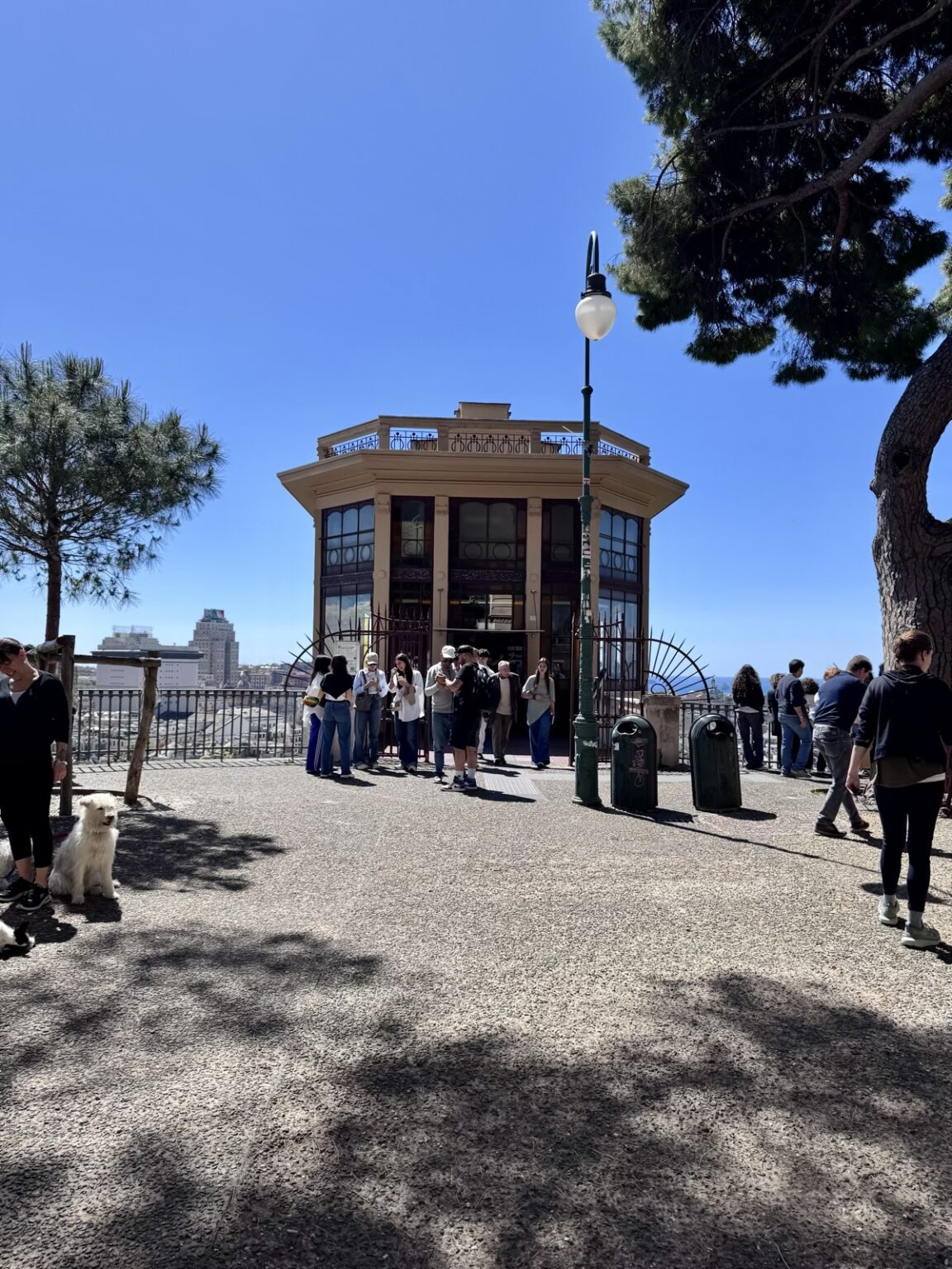 Ausgang Lift Ascensore Castelletto Levante