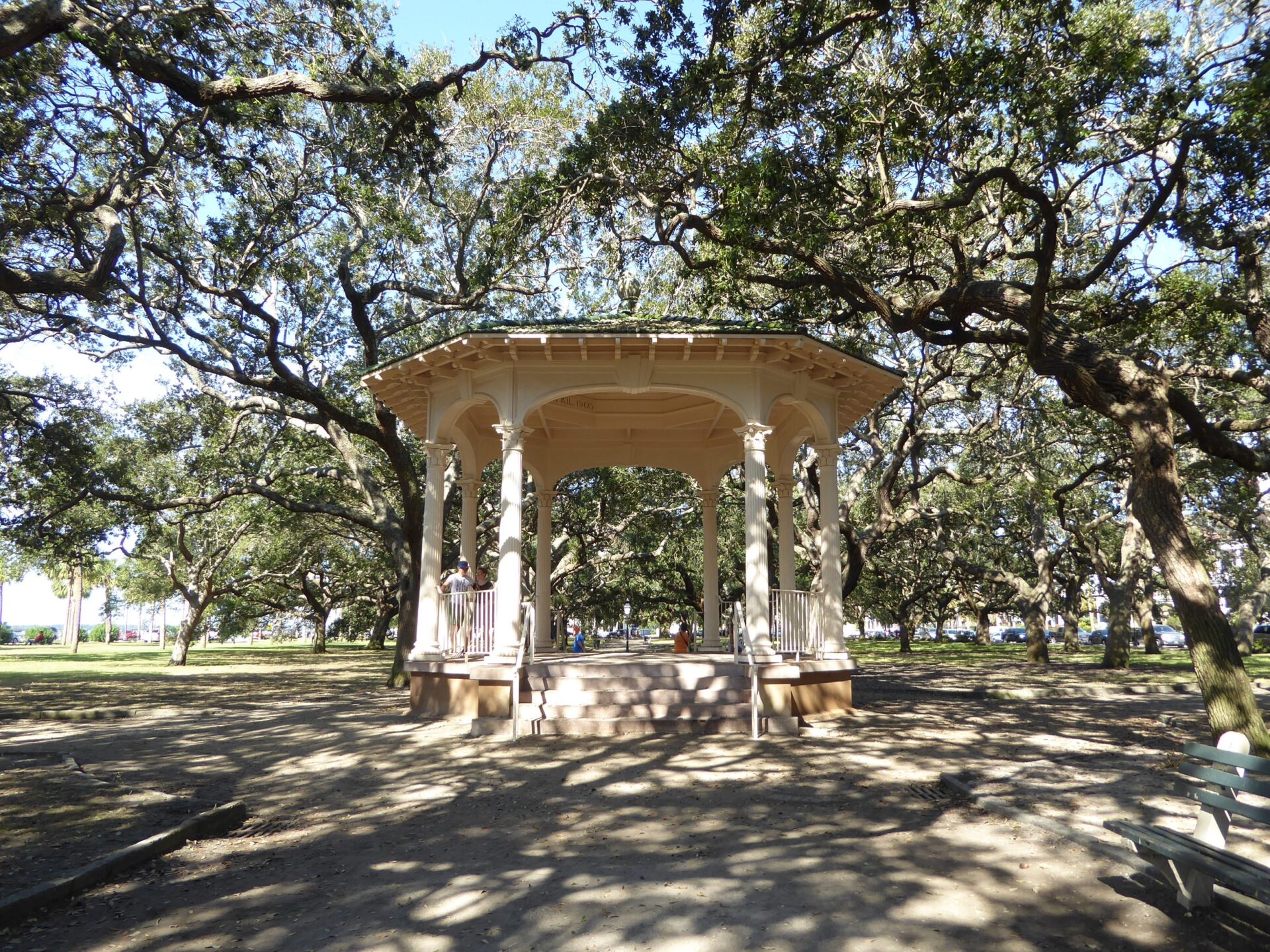 Charleston White Point Garden Pavillon