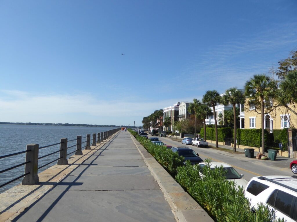 Charleston Promenade mit Palmen