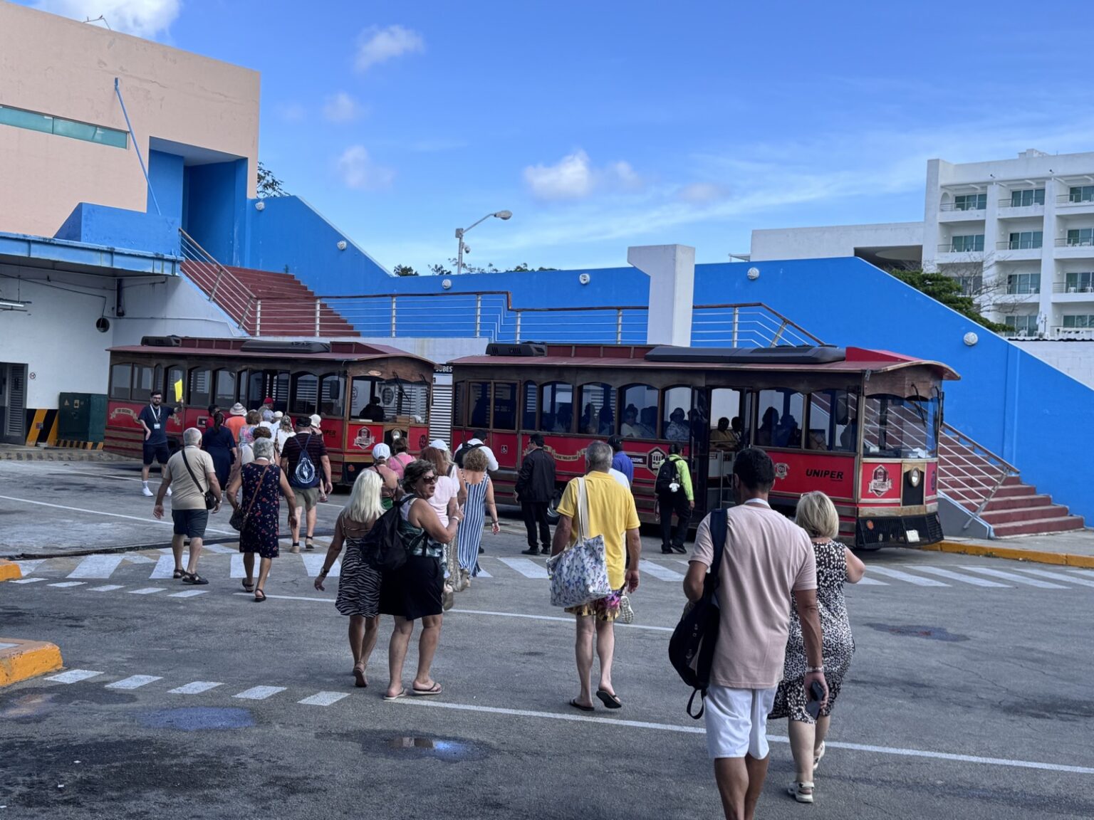 Sightseeing Bus Punta Langosta