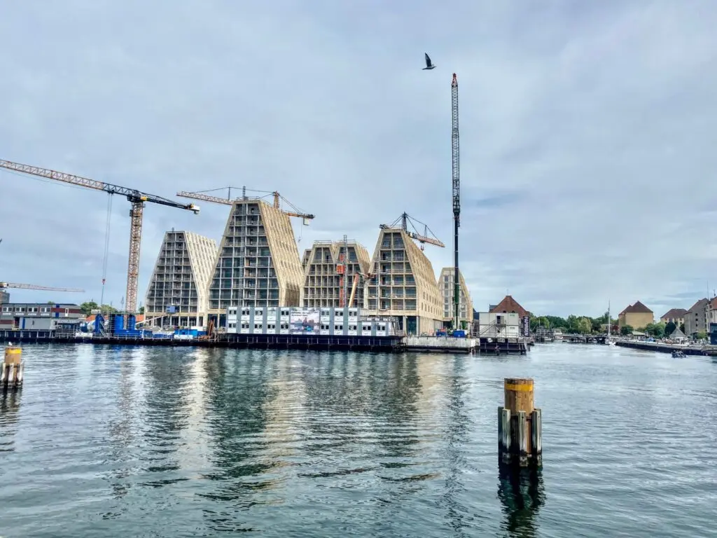 Ofelia Plads mit Blick auf Papirøen in Kopenhagen