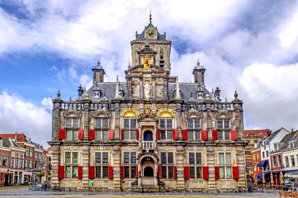 Rathaus in Delft von aussen