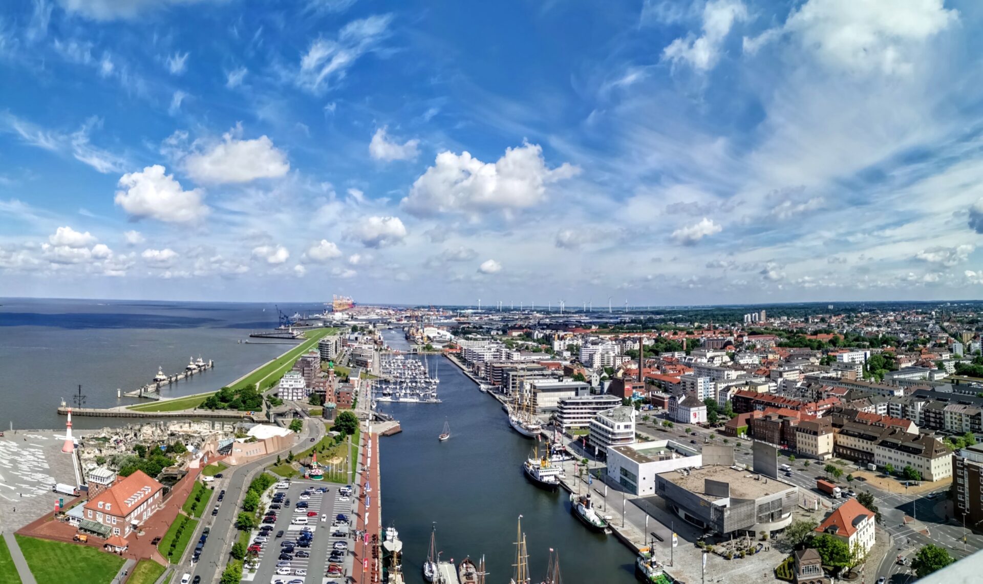 Ausblick vom Sail City auf den Hafen Bremerhaven