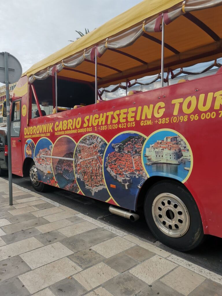 Sightseeing-Bus in Dubrovnik
