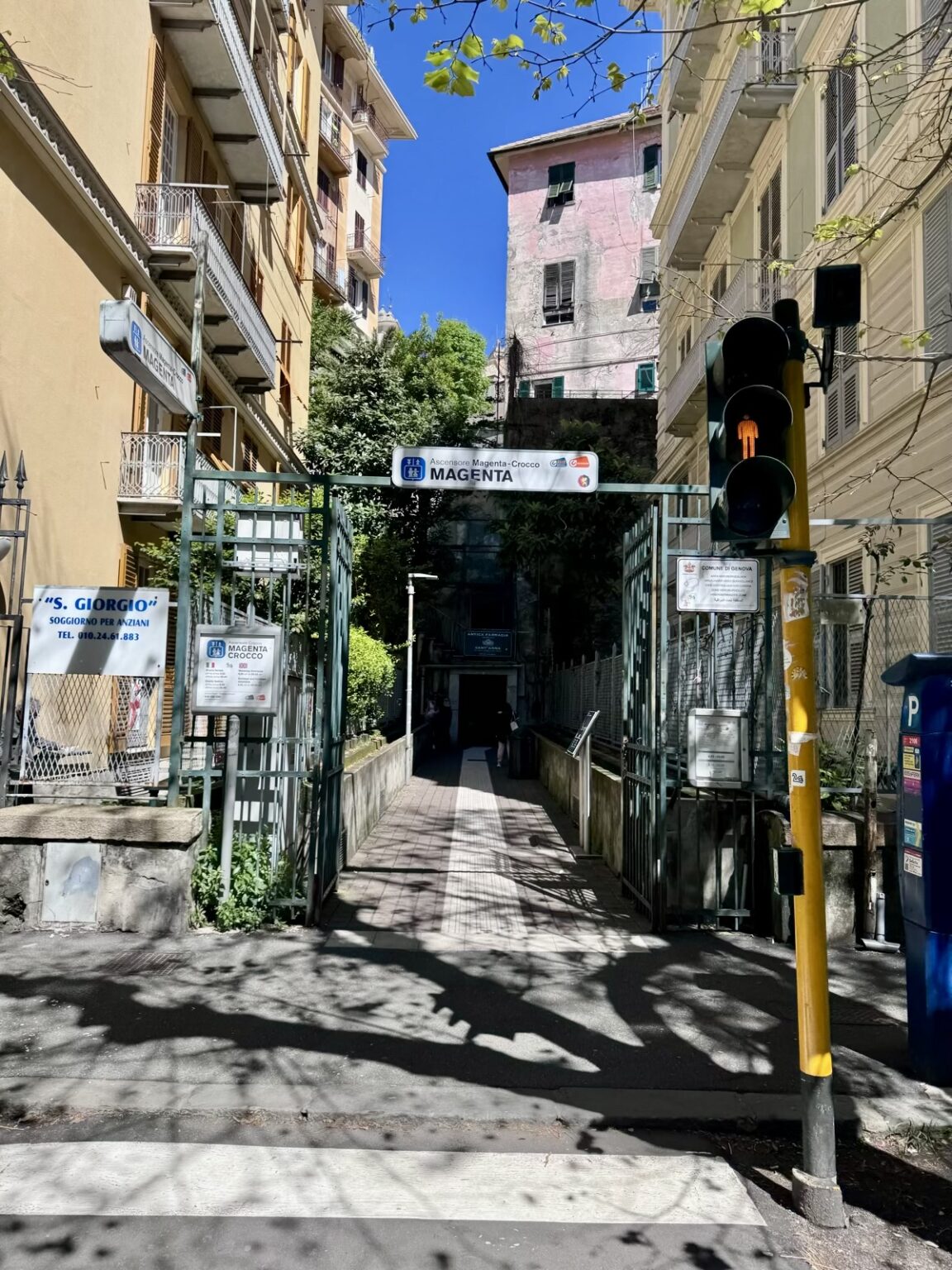 Eingang Standseilbahn Genua