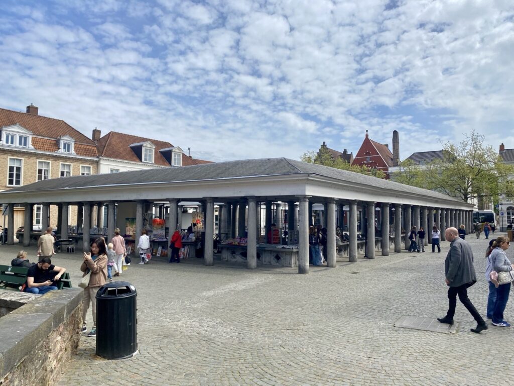 Alter Fischermarkt im Zentrum von Brügge