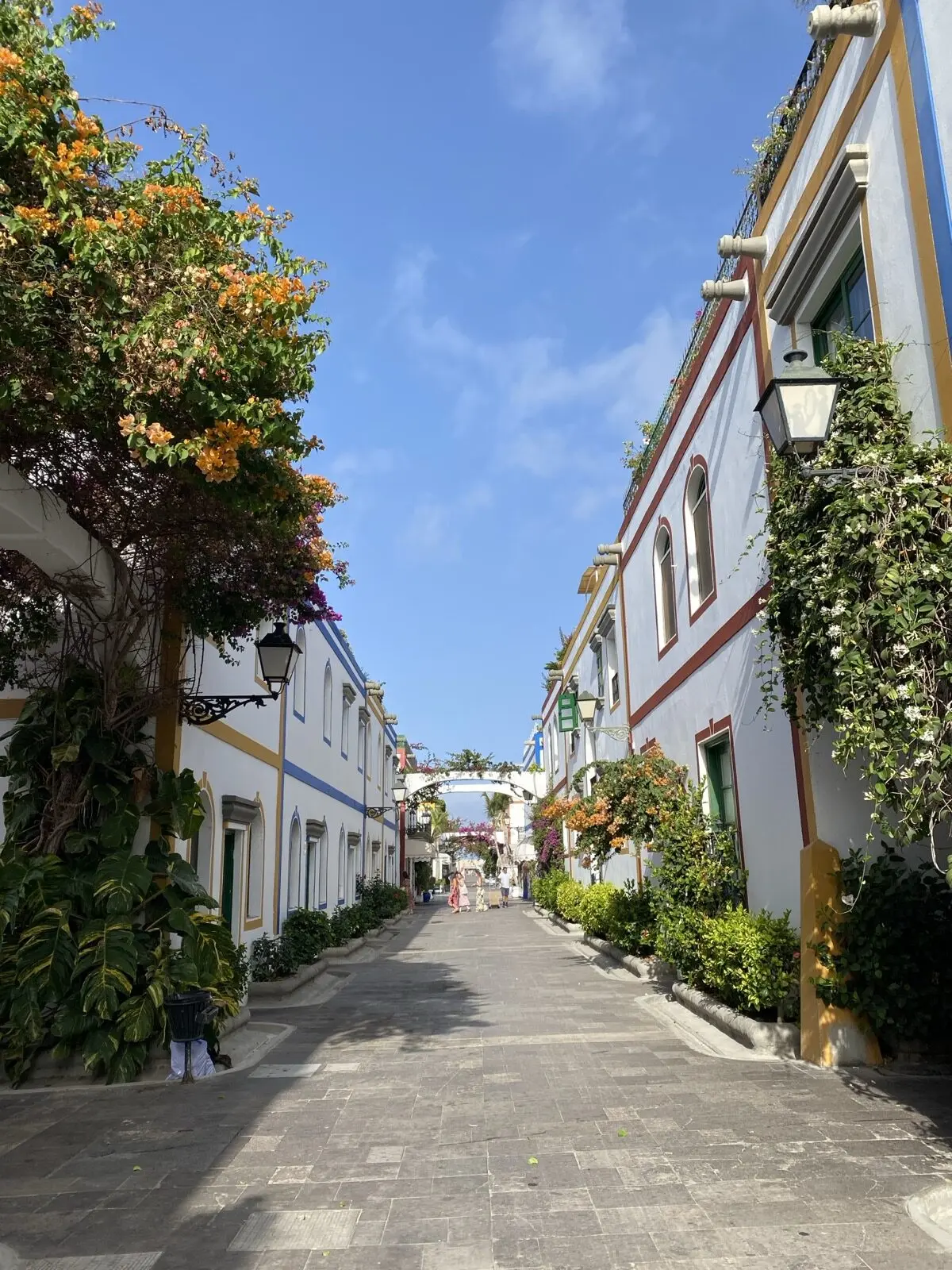 Gasse in Puerto de Mogán auf Gran Canaria