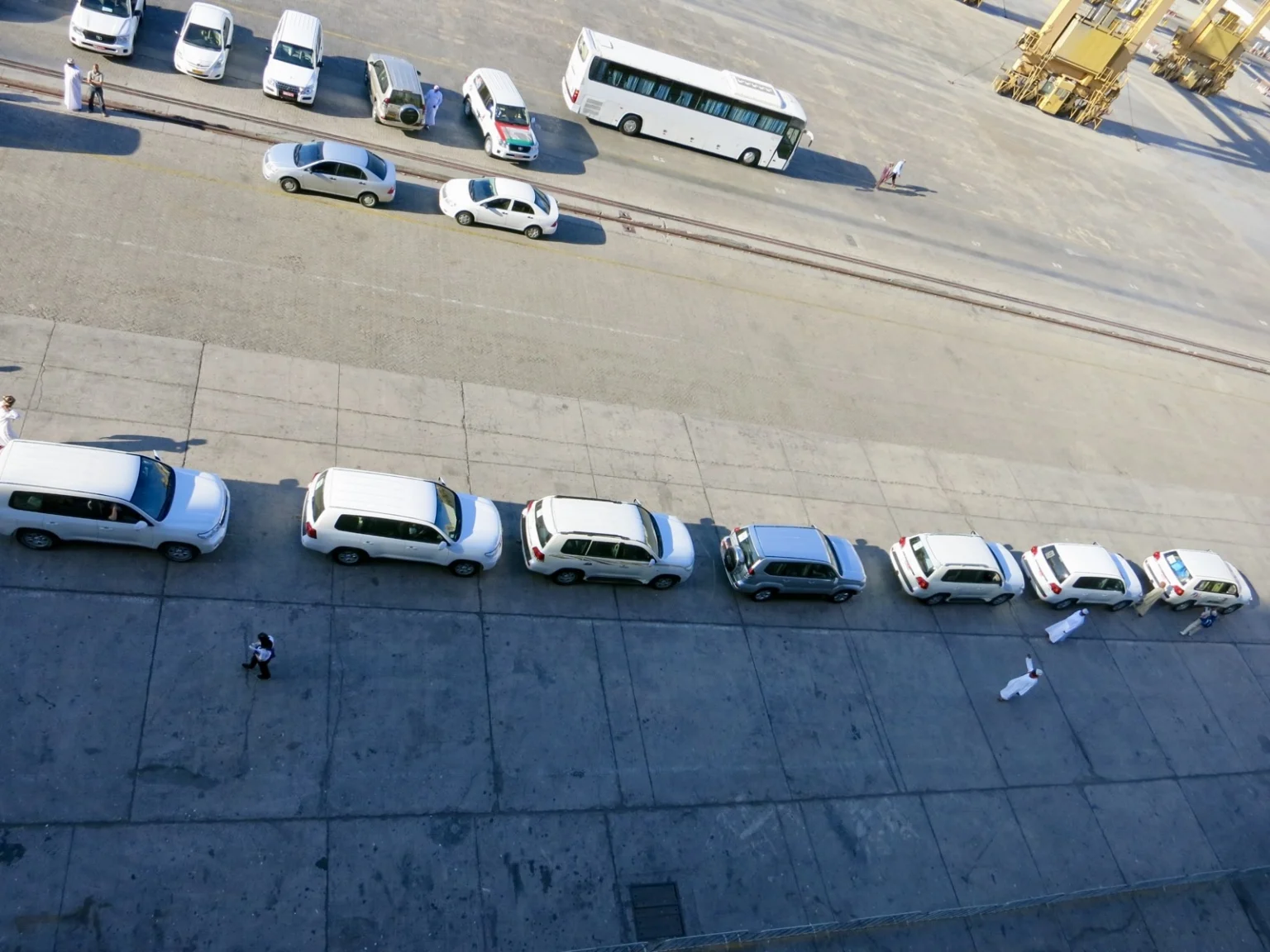 Taxis am Hafen Muscat