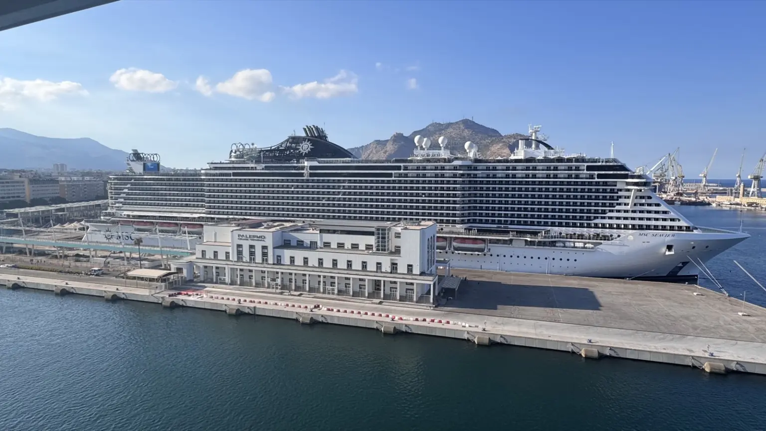 Hafen Palermo mit MSC