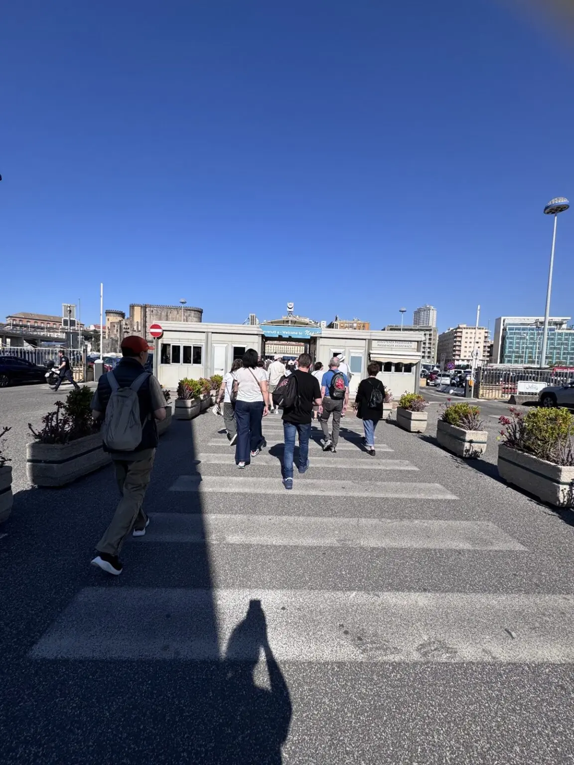 Hafenausgang in Neapel