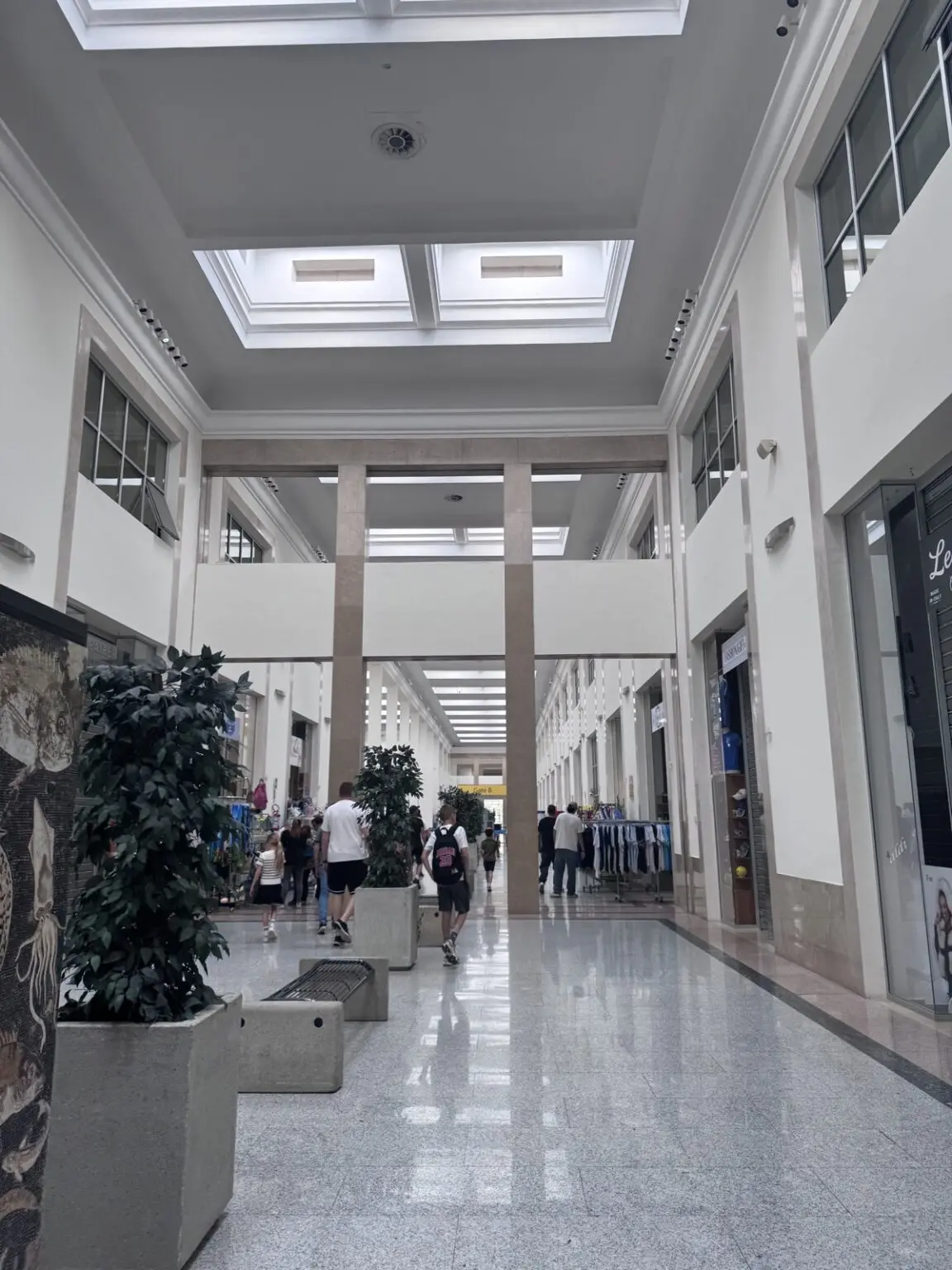 Hafenterminal in Neapel