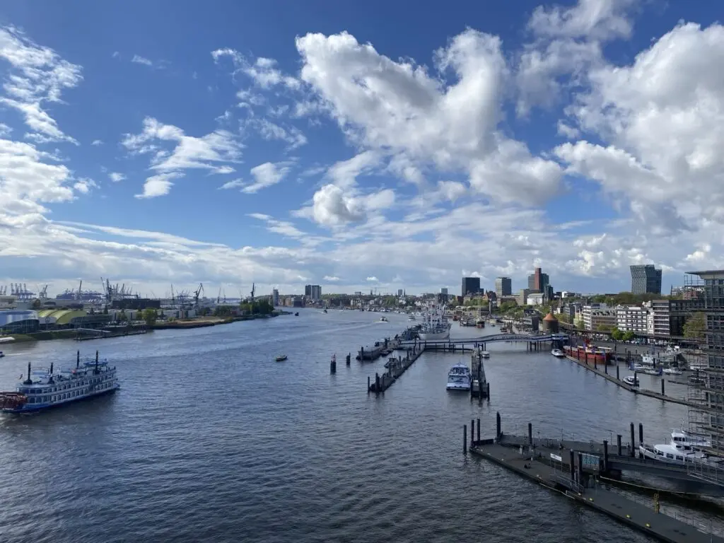 Blick auf den Hafen von Hamburg
