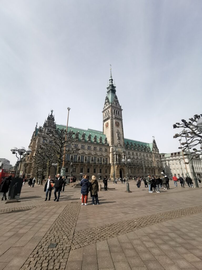 Rathaus Hamburg von außen