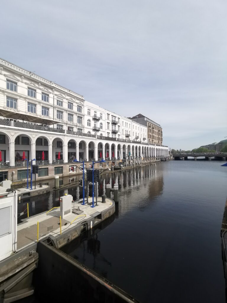 Alsterarkaden in Hamburg