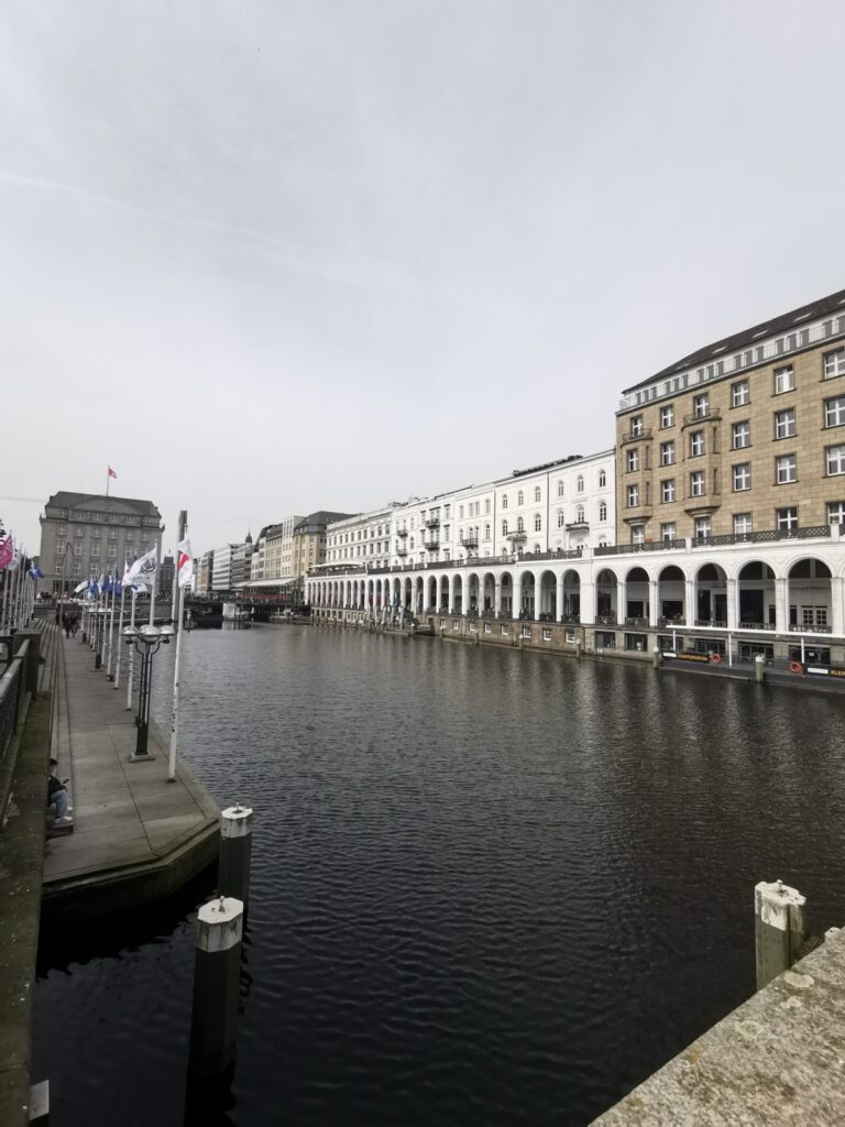 Alsterarkaden in Hamburg