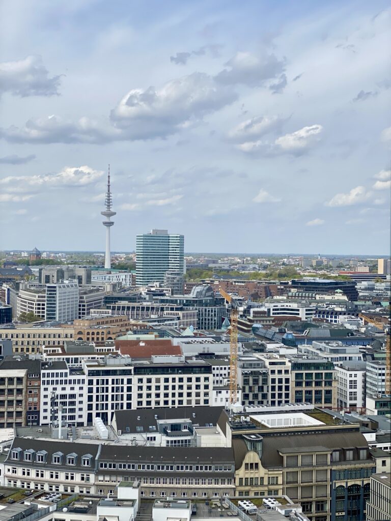 Blick auf die Stadt Hamburg von oben