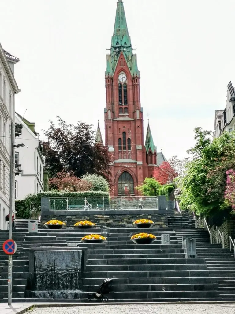 St. John's Church von außen in Bergen