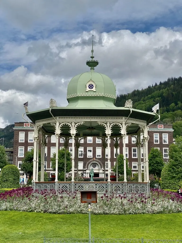 Musikkpaviljongen am Festplassen in Bergen