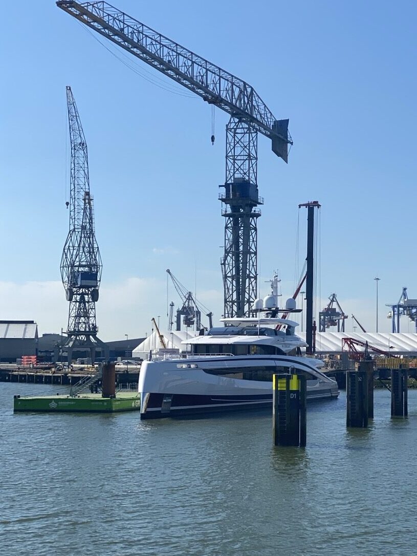 Yacht am Hafen Rotterdam