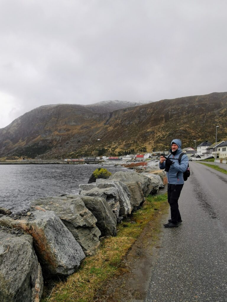 Fußgängerweg in Alnes Norwegen