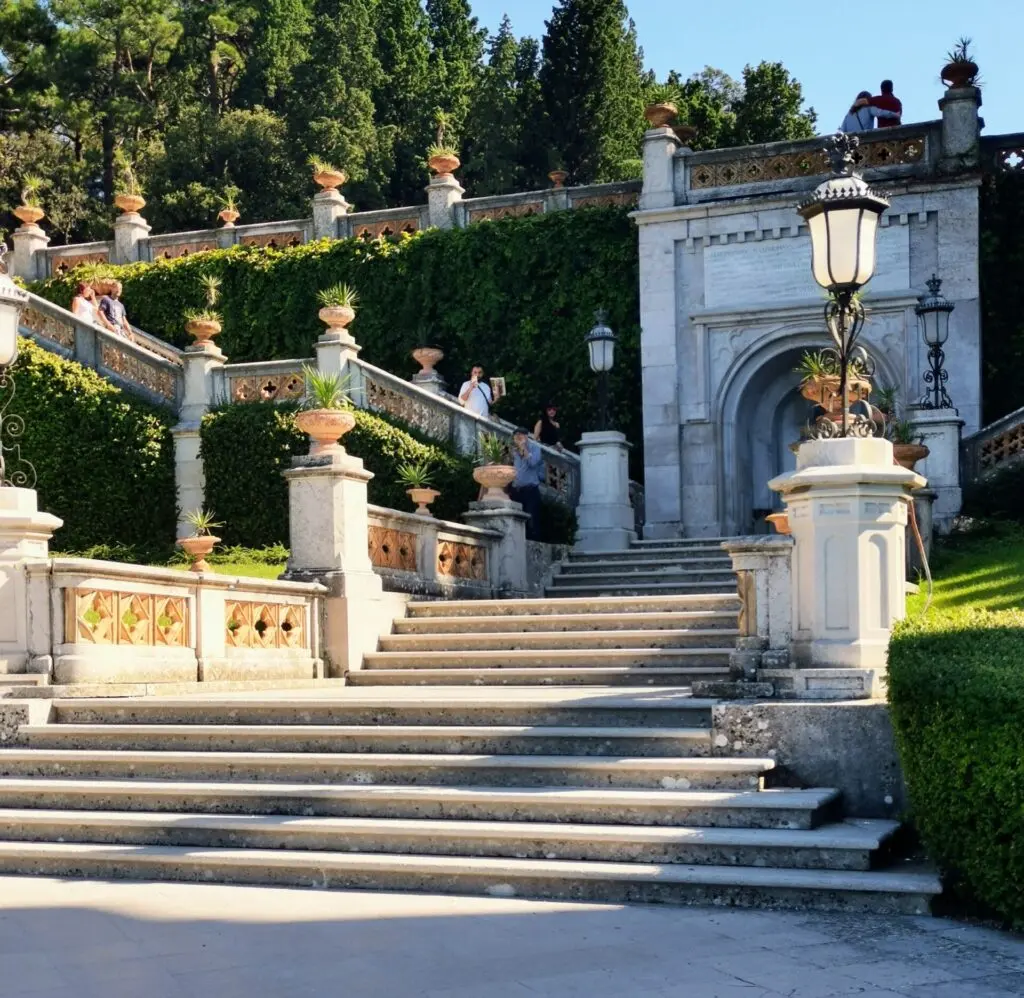  Castello di Miramare in Triest